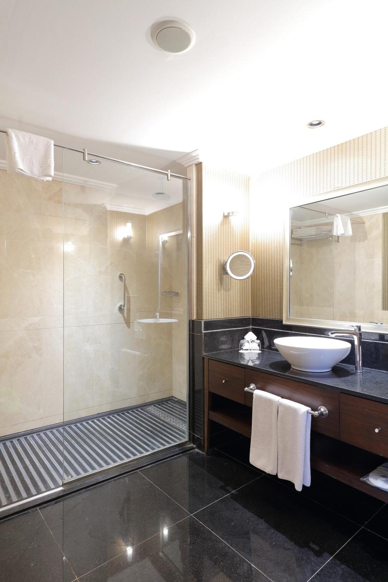 Juju Premier Palace Hotel เบลดิบี ภายนอก รูปภาพ